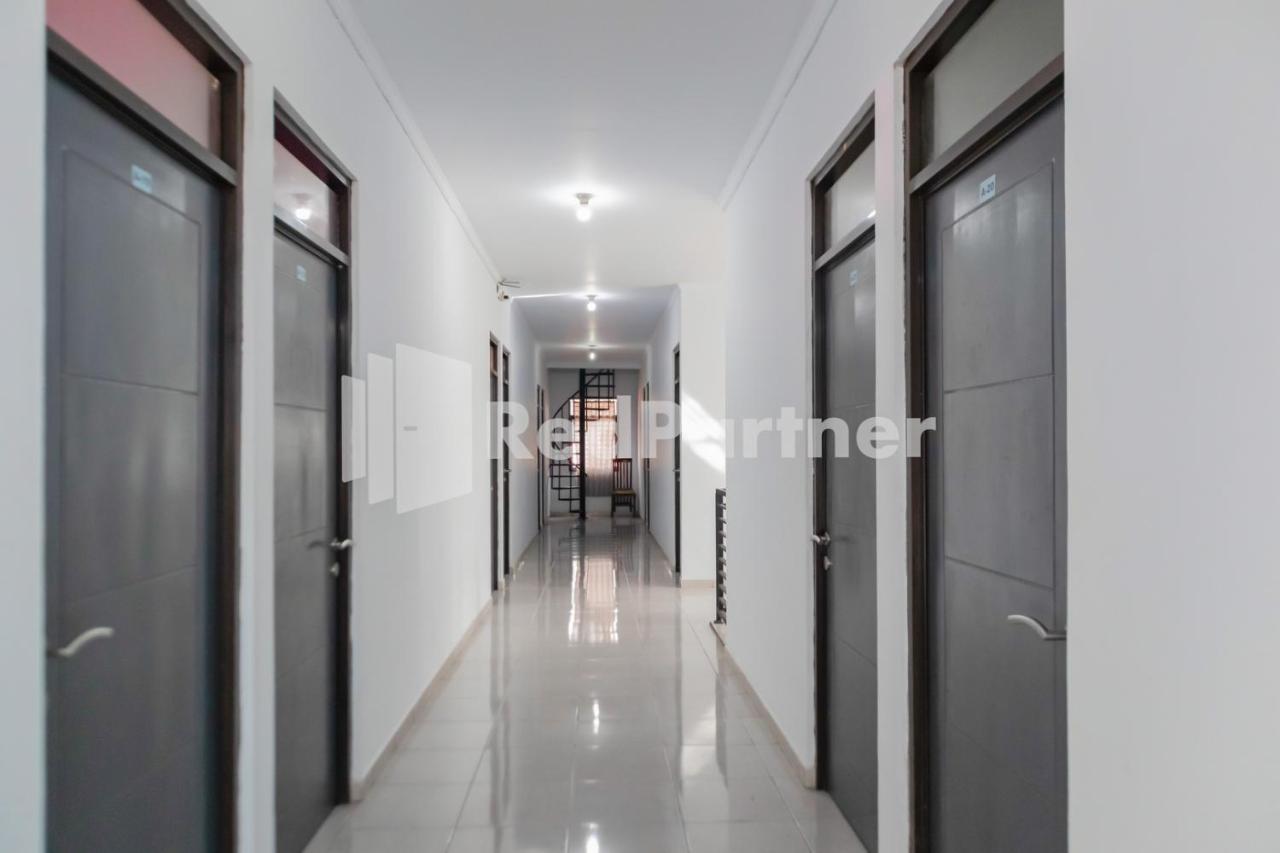 Oyo 2770 Zleepy Wisma Khazri Bogor Kültér fotó