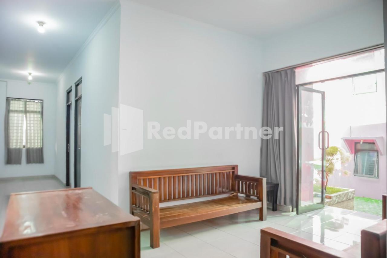 Oyo 2770 Zleepy Wisma Khazri Bogor Kültér fotó