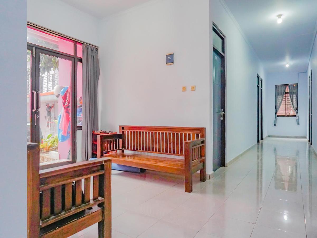 Oyo 2770 Zleepy Wisma Khazri Bogor Kültér fotó